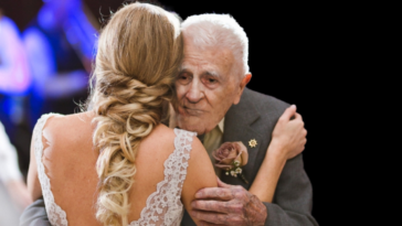 Un Mariage Chargé d'Émotions : Le Grand-Père Révèle la Vérité